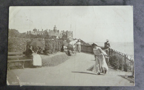 Cliff gardens felixstowe - gardens,,
