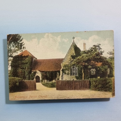 Felixstowe suffolk postcard - suffolk,